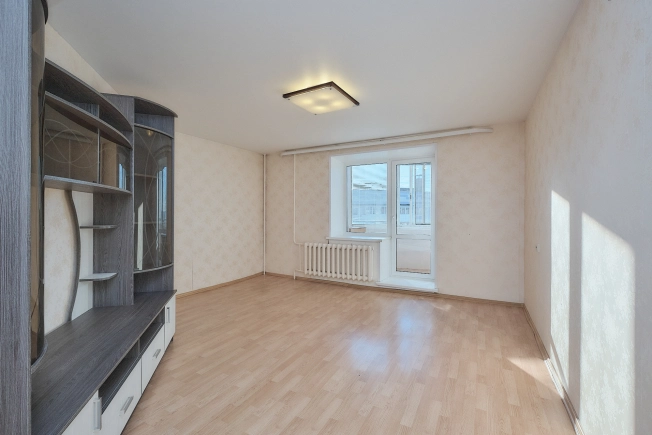 Купить однокомнатную квартиру на улице Сельских Строителей в Рязани. Вариант № 2481221, 3, площадь -  квм, цена 3450000 рублей