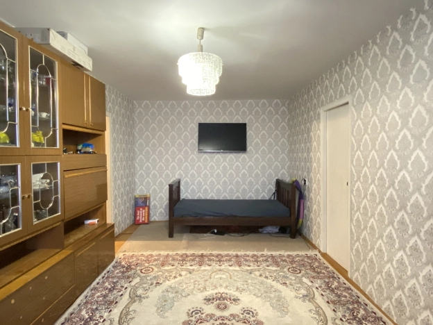 Купить четырехкомнатную квартиру в Рязанской области. Вариант № 8730238, 6, площадь -  квм, цена 2000000 рублей