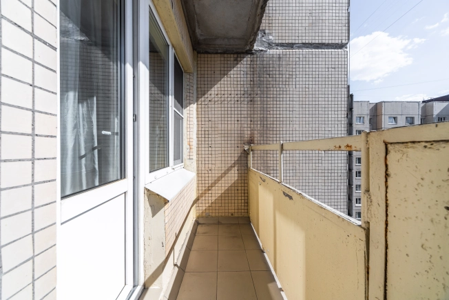 Купить двухкомнатную квартиру у метро Проспект Большевиков в Санкт-Петербурге. Вариант № 2012, 16, площадь -  квм, цена 12350000 рублей