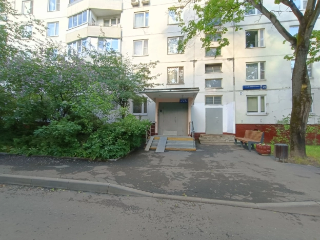 Купить квартиру в ЮЗАО в Москве. Вариант № 47701, 31, площадь -  квм, цена 14100000.0000 рублей