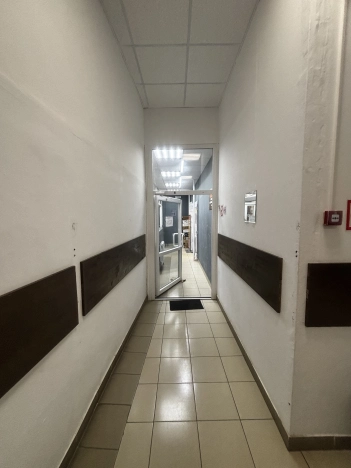 Снять коммерческую недвижимость в Северодвинске. Вариант № 2484214, 4, площадь -  квм, цена 110000 рублей