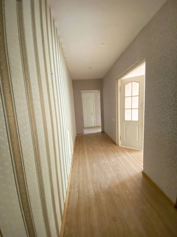 Купить трехкомнатную квартиру в районе Советский в Новосибирске. Вариант № 51811, 26, площадь -  квм, цена 6350000 рублей