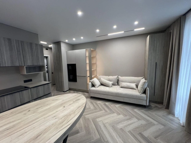 Купить квартиру в Москве. Вариант № 9884382, 3, площадь -  квм, цена 9000000 рублей