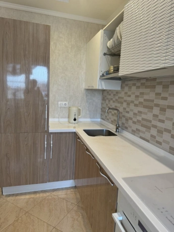 Купить двухкомнатную квартиру в Ростовской области. Вариант № 6154108, 2, площадь -  квм, цена 13700000 рублей