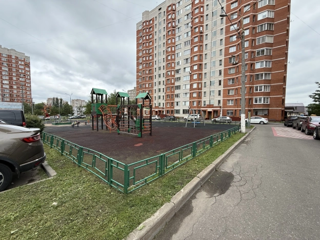 Купить двухкомнатную квартиру на вторичке у метро Улица Горчакова в Москве. Вариант № 53819, 30, площадь -  квм, цена 12300000 рублей