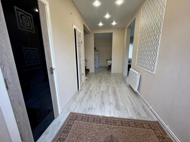 Купить дом в Москве. Вариант № 8490347, 3, площадь -  квм, цена 9500000 рублей