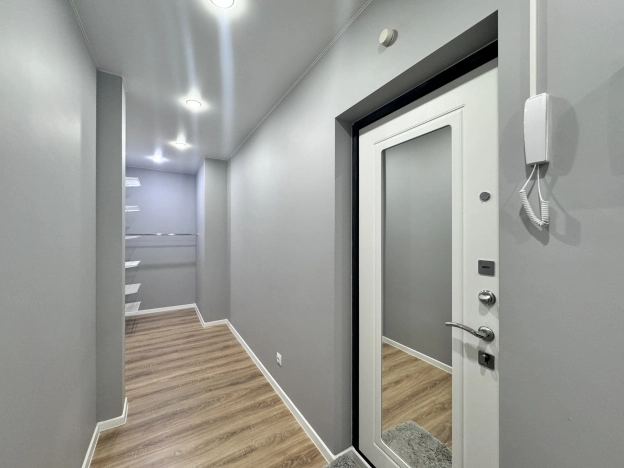 Купить двухкомнатную квартиру в Ленинградской области. Вариант № 9640943, 9, площадь -  квм, цена 8790000 рублей