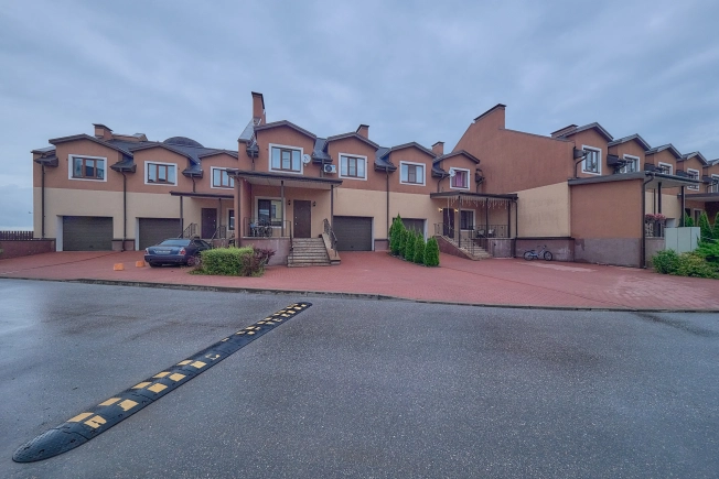 Купить таунхаус в Рязанской области. Вариант № 1248814, 27, площадь -  квм, цена 21800000 рублей