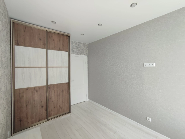 Купить однокомнатную квартиру на улице Юрия Гагарина в Калининграде. Вариант № 1166753, 18, площадь -  квм, цена 5200000 рублей