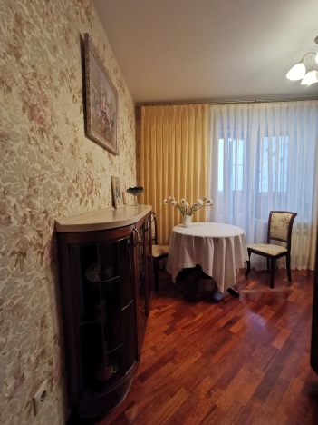 Купить двухкомнатную квартиру в Новосибирской области. Вариант № 10418752, 8, площадь -  квм, цена 8000000 рублей