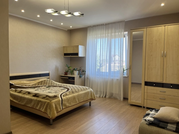 Купить дом на улице Везельская в Белгороде. Вариант № 6775407, 18, площадь -  квм, цена 14950000 рублей