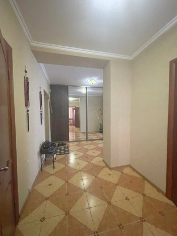 Купить квартиру на улице имени 40-летия Победы в Краснодаре. Вариант № 3773829, 4, площадь -  квм, цена 10900000 рублей