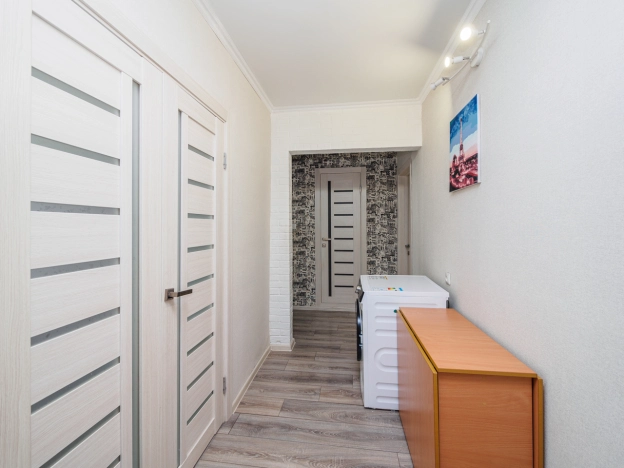 Купить квартиру в Омске. Вариант № 31943, 13, площадь -  квм, цена 7400000 рублей