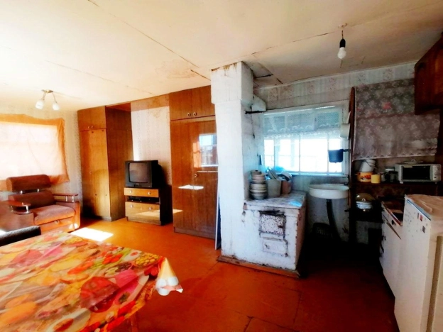 Купить дом на улице Набережная в Тюменской области. Вариант № 33435, 16, площадь -  квм, цена 1750000 рублей