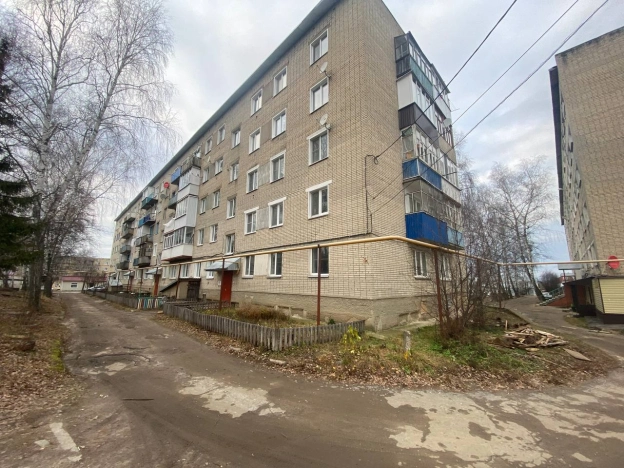 Купить однокомнатную квартиру на вторичке в Пензенской области. Вариант № 10057892, 2, площадь -  квм, цена 800000 рублей