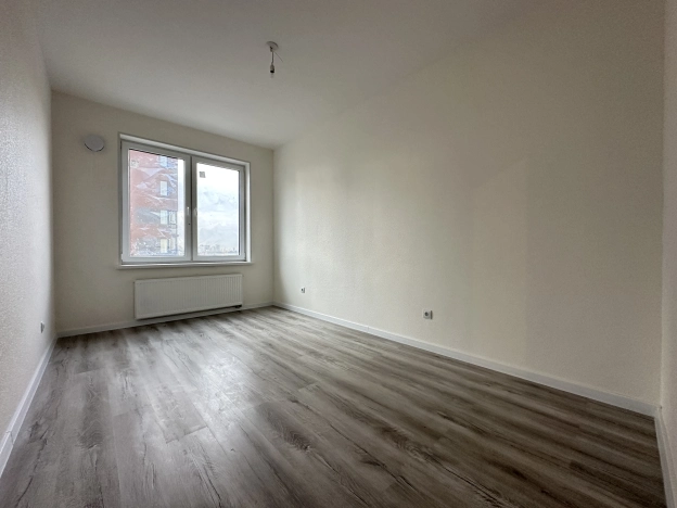 Купить двухкомнатную квартиру в Ленинградской области. Вариант № 27994, 10, площадь -  квм, цена 8650000 рублей