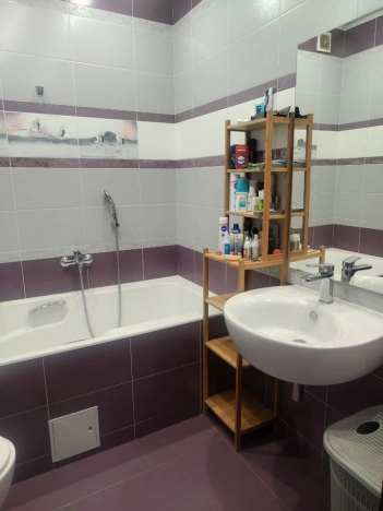 Купить двухкомнатную квартиру на улице Линейная в Новосибирской области. Вариант № 9304074, 13, площадь -  квм, цена 8000000 рублей