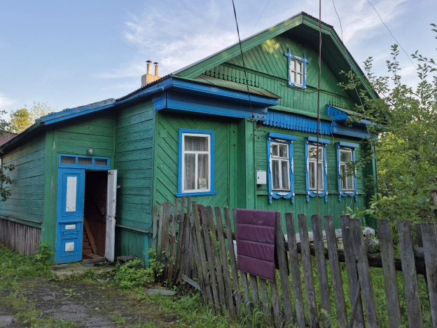 Купить дом на улице Кирова в Нижегородской области. Вариант № 1009165, 1, площадь -  квм, цена 1400000 рублей