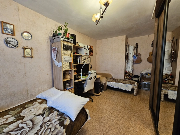 Купить однокомнатную квартиру в районе Дзержинский в Волгограде. Вариант № 18485, 5, площадь -  квм, цена 2650000 рублей