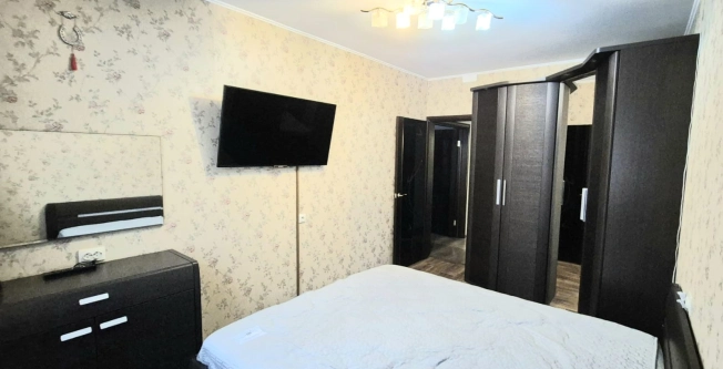 Снять квартиру в Тобольске. Вариант № 9377413, 9, площадь -  квм, цена 70000 рублей