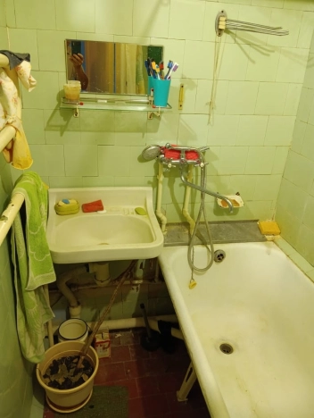 Купить трехкомнатную квартиру в Микрорайоне Лимончики, Ковров в Коврове. Вариант № 9928771, 3, площадь -  квм, цена 2760000 рублей