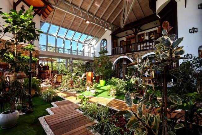 Купить дом на улице Спасская в Краснодаре. Вариант № 6108, 5, площадь -  квм, цена 99000000 рублей