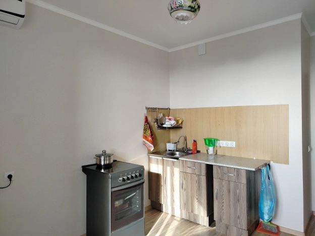 Купить однокомнатную квартиру на улице Магистральная в Краснодаре. Вариант № 6893042, 3, площадь -  квм, цена 5100000 рублей