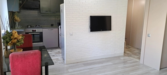 Купить трехкомнатную квартиру в Омске. Вариант № 7632799, 3, площадь -  квм, цена 7900000 рублей