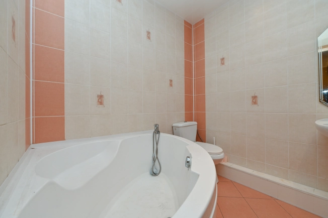 Купить двухкомнатную квартиру в районе Кировский в Ростове-на-Дону. Вариант № 2732787, 13, площадь -  квм, цена 6545000 рублей