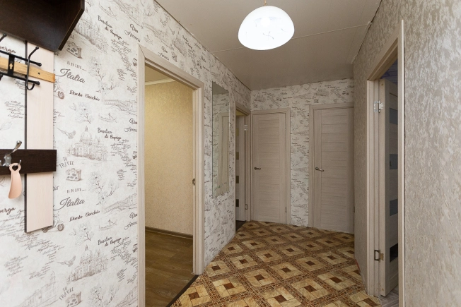 Купить трехкомнатную квартиру на улице Молодёжная в Владимирской области. Вариант № 7865647, 33, площадь -  квм, цена 4800000 рублей