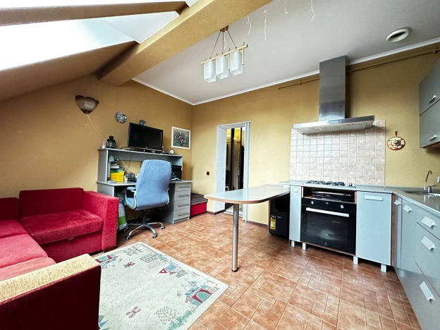 Купить однокомнатную квартиру в районе Московский в Калининграде. Вариант № 54887, 4, площадь -  квм, цена 5700000 рублей