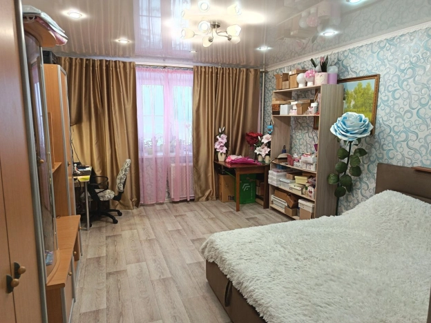 Купить квартиру на вторичке в Вологде. Вариант № 10893622, 2, площадь - квм, цена 8900000 рублей