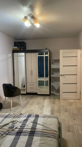 Снять квартиру у метро Площадь Маркса в Новосибирске. Вариант № 9740955, 5, площадь -  квм, цена 30000 рублей