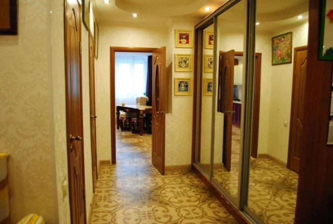 Купить трехкомнатную квартиру на улице Ленинский проспект в Москве. Вариант № 9881039, 18, площадь -  квм, цена 21500000 рублей