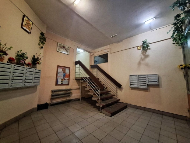 Купить квартиру в Москве. Вариант № 8940945, 35, площадь - квм, цена 21000000 рублей