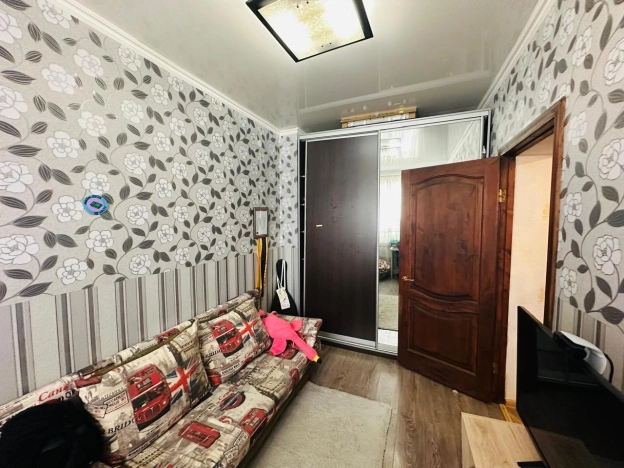 Купить трехкомнатную квартиру на улице Олега Кошевого в Калининграде. Вариант № 35384, 2, площадь -  квм, цена 5450000 рублей