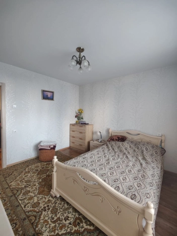 Купить двухкомнатную квартиру на вторичке на улице Ладожская в Новосибирской области. Вариант № 2542226, 10, площадь -  квм, цена 6200000 рублей