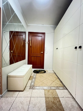 Снять квартиру в Иркутской области. Вариант № 9791909, 13, площадь -  квм, цена 45000 рублей