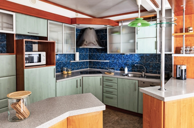 Купить квартиру на вторичке на улице набережная реки Карповки в Санкт-Петербурге. Вариант № 10433389, 12, площадь - квм, цена 33000000 рублей