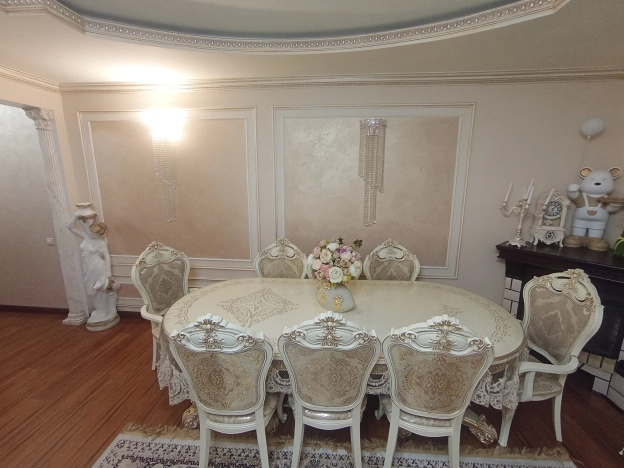 Купить трехкомнатную квартиру на улице Ленинский проспект в Москве. Вариант № 9748081, 3, площадь -  квм, цена 18900000 рублей