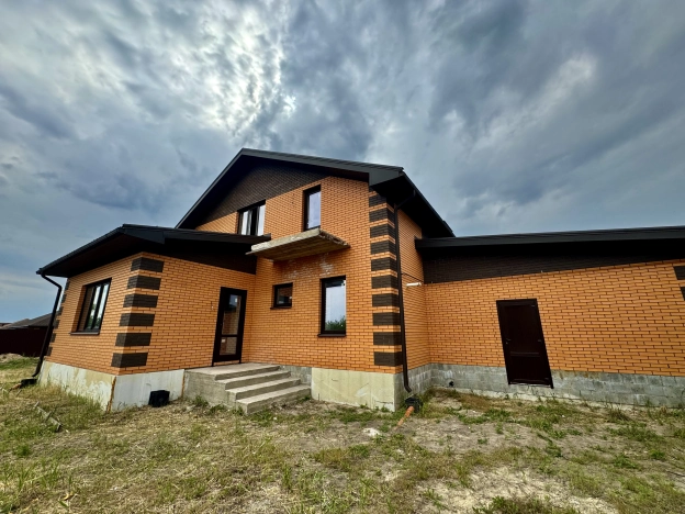 Купить дом в районе Северо-Восточный в Старом Осколе. Вариант № 21713, 39, площадь -  квм, цена 8900000 рублей