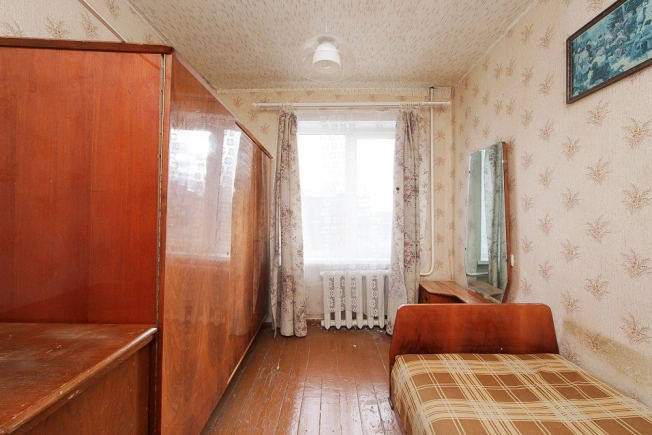 Купить четырехкомнатную квартиру в Калининграде. Вариант № 15208, 5, площадь -  квм, цена 3950000 рублей