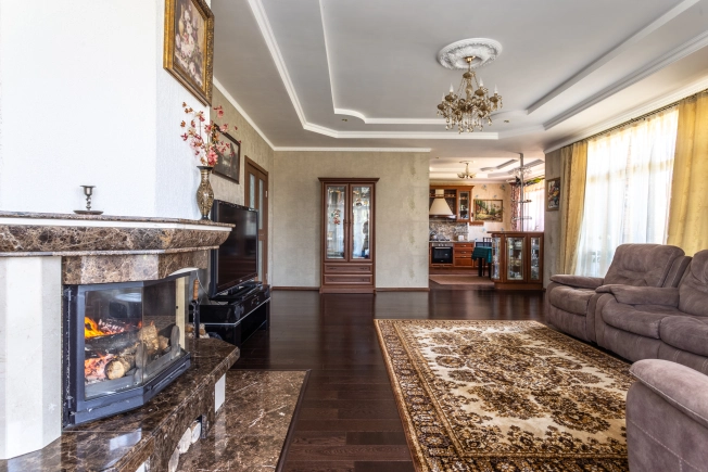 Купить дом в Санкт-Петербурге. Вариант № 28172, 13, площадь -  квм, цена 32500000 рублей