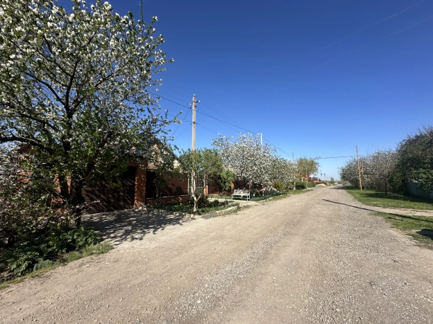 Купить земельный участок в Батайске. Вариант № 31850, 1, площадь -  квм, цена 1300000 рублей