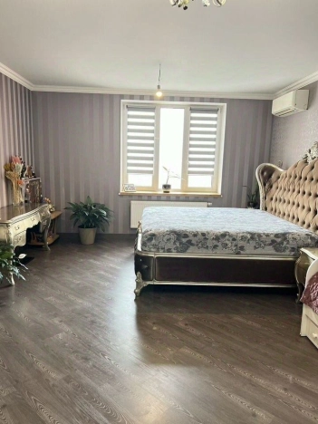 Купить квартиру в Москве. Вариант № 8041468, 7, площадь - квм, цена 49000000 рублей