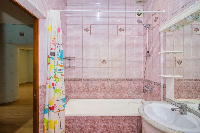 Купить однокомнатную квартиру на улице Пичугина в Владимире. Вариант № 1193873, 18, площадь -  квм, цена 6950000 рублей