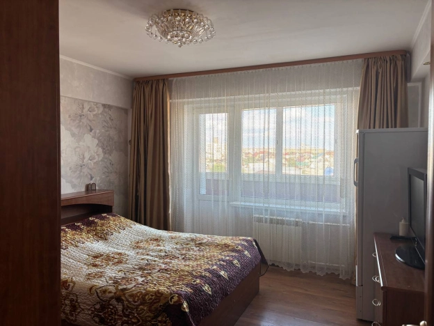 Купить трехкомнатную квартиру на улице Норильская в Улан-Удэ. Вариант № 1664719, 7, площадь -  квм, цена 18500000 рублей