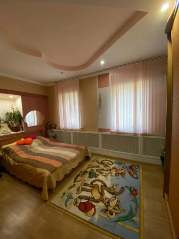 Купить дом на улице Хомутникова в Элисте. Вариант № 5680, 14, площадь -  квм, цена 10000000 рублей