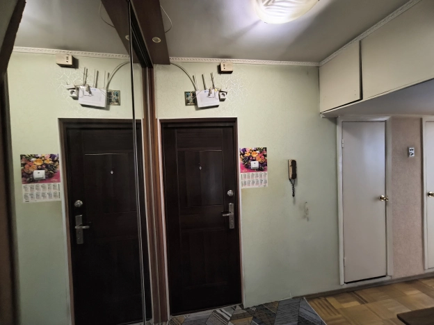 Купить трехкомнатную квартиру в ЮВАО в Москве. Вариант № 2542790, 27, площадь -  квм, цена 15800000 рублей