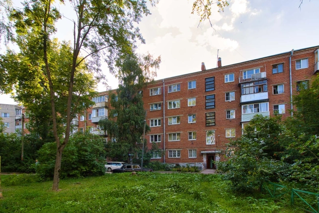 Купить двухкомнатную квартиру на улице Завадского в Владимире. Вариант № 44590, 19, площадь - квм, цена 3850000 рублей